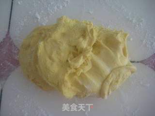 黄金葱油卷的做法步骤：4
