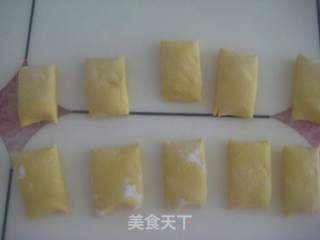 黄金葱油卷的做法步骤：8