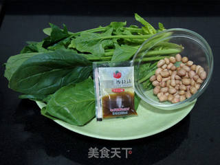 果仁菠菜的做法步骤：1
