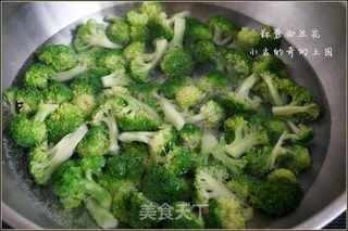 蒜蓉西兰花的做法步骤:4