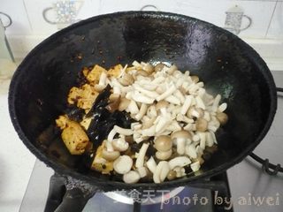 虾酱炒豆腐的做法步骤:9