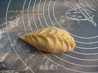 玉米面干菜包子的做法步骤:10