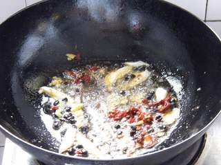 豆豉尖椒回锅肉的做法步骤:7