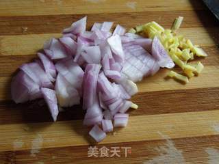 土豆咖喱鸡的做法步骤:2