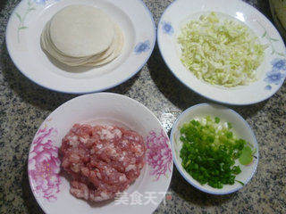 圆白菜猪肉馅锅贴的做法步骤：1