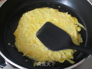葫芦丝鸡蛋饼的做法步骤:10
