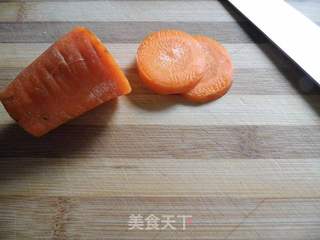胡萝卜汁的做法步骤:2
