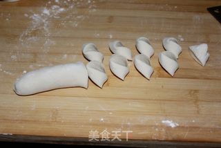 夏吃茄子清热解暑——素馅茄子煎包的做法步骤:9