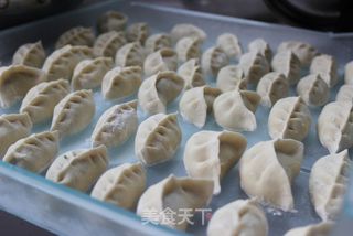 夏吃茄子清热解暑——素馅茄子煎包的做法步骤:12