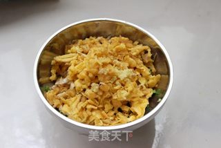 有料馅饼更美味——麻花韭菜馅饼的做法步骤:5