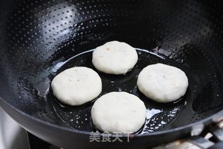 有料馅饼更美味——麻花韭菜馅饼的做法步骤:11