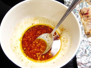 蒜香麻辣鸡翅的做法步骤:4