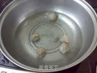 川辣牛肉丸汤面的做法步骤:3