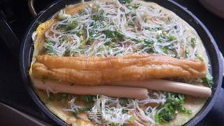 【家庭版煎饼果子】的做法步骤:7