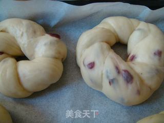 蔓越莓花色面包的做法步骤：12