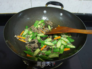 秋葵炒牛肉的做法步骤:11