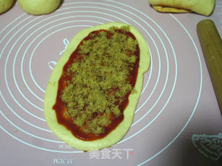 番茄酱肉松面包的做法步骤:12