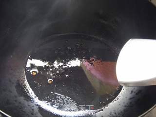 东北酸菜汆白肉的做法步骤:4