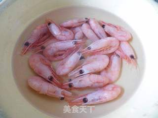 蜜醋北极虾的做法步骤:4
