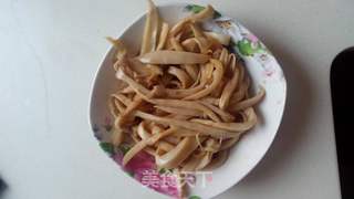 早餐+手撕杏鲍菇+小米粥的做法步骤:3