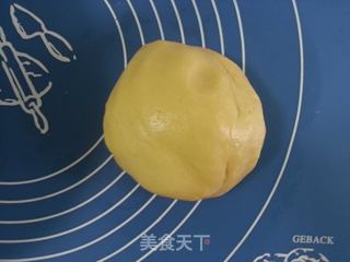 以假乱真-------纽扣曲奇的做法步骤:6