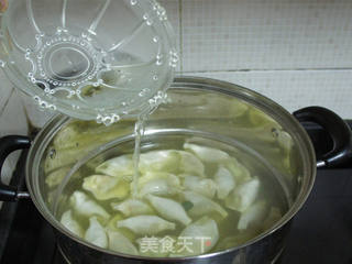 简易菠菜肉丝饺的做法步骤:9