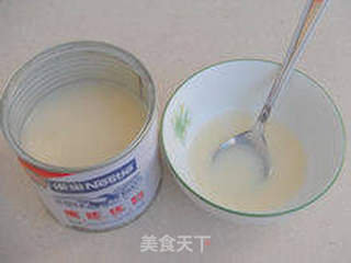 【炼乳馒头】--- 奶香浓郁的手工馒头的做法步骤:2