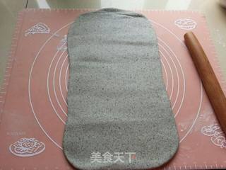 黑芝麻馒头卷的做法步骤:7