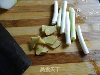 奶白冬瓜排骨汤的做法步骤:4
