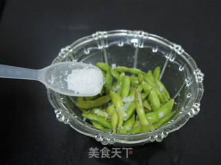 盐水毛豆的做法步骤:3