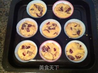 红枣玛芬蛋糕的做法步骤:11