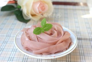献给爱人的那一份赏心悦目——粉色凉皮的做法步骤:15