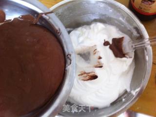 可可戚风蛋糕的做法步骤:10