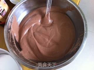 可可戚风蛋糕的做法步骤:11