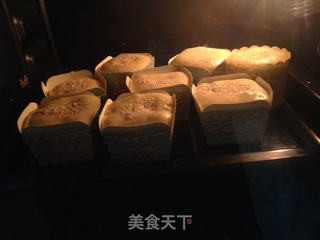 依然学烘焙--柠檬香蕉马芬的做法步骤:12