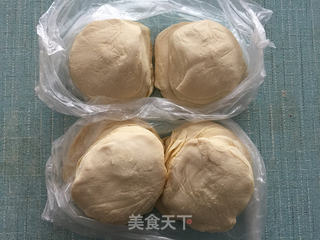 韭菜猪肉饺子(煎饺)的做法步骤:3