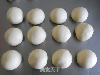 超简单的沙拉火腿加蛋面包的做法步骤:4