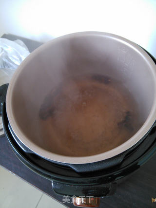 核桃分心木粥的做法步骤:3