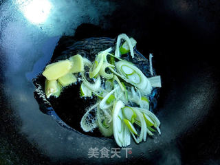 小鸡炖蘑菇的做法步骤:7