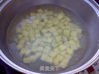 土豆虾仁沙拉的做法步骤:3