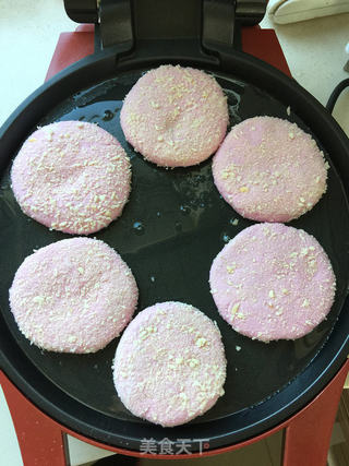 火龙果皮小煎饼的做法步骤:12