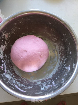 粉红爱心披萨的做法步骤:3