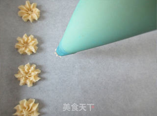 菊花饼干的做法步骤:7