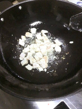莴苣鸡丁的做法步骤:7