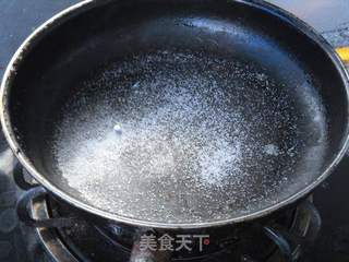 盐煎虾的做法步骤：5