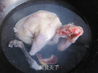 冬补---甲鱼母鸡汤的做法步骤:2