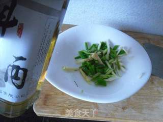 盐煎虾的做法步骤：3