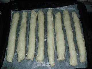 葡萄干排包的做法步骤:7