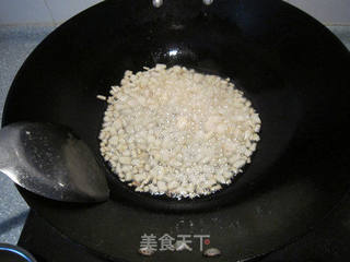 白菜馅猪肉粉条蒸大包的做法步骤:2