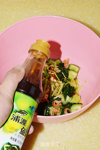 【海米拌黄瓜】--冬季餐桌上的清爽小菜的做法步骤:6